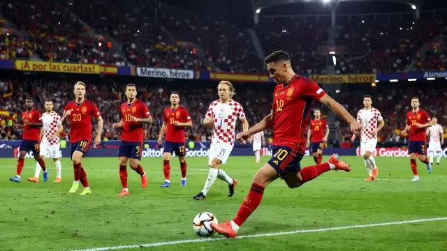 Merino Entra, Decide Duas Vezes e Leva Espanha às Quartas